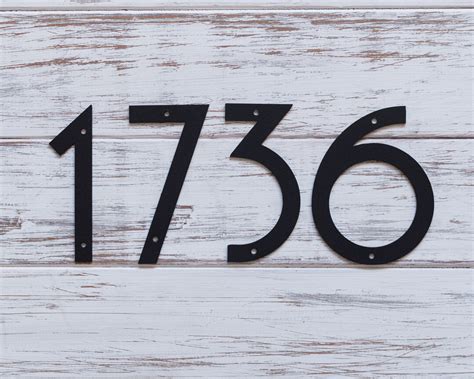 metal house numbers and letters